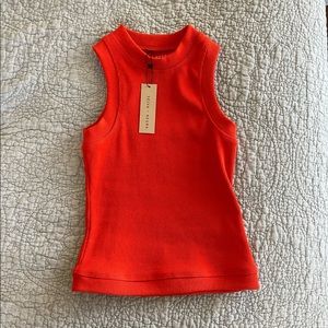 Selva Negra orange/red tank